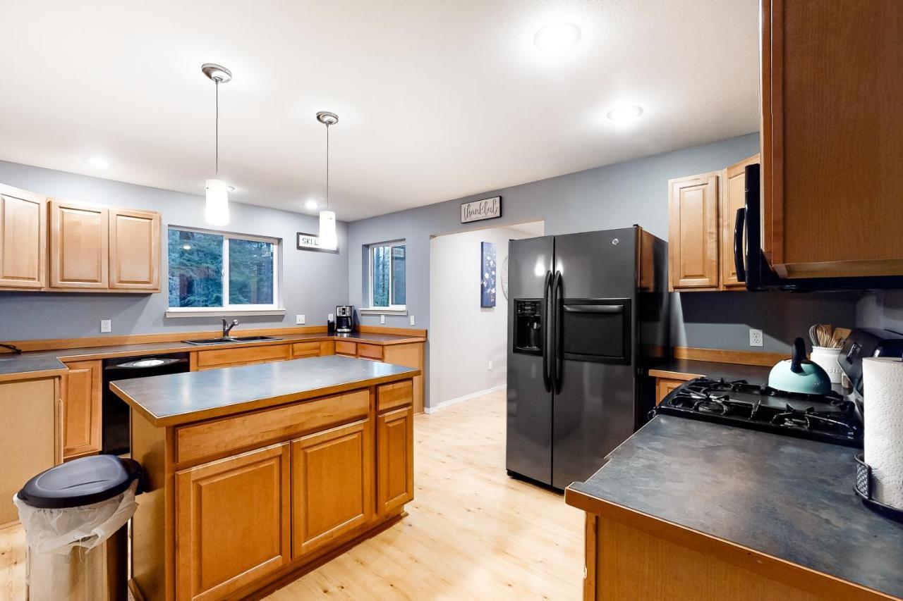 Wooded Wonder Villa Sandpoint Bagian luar foto