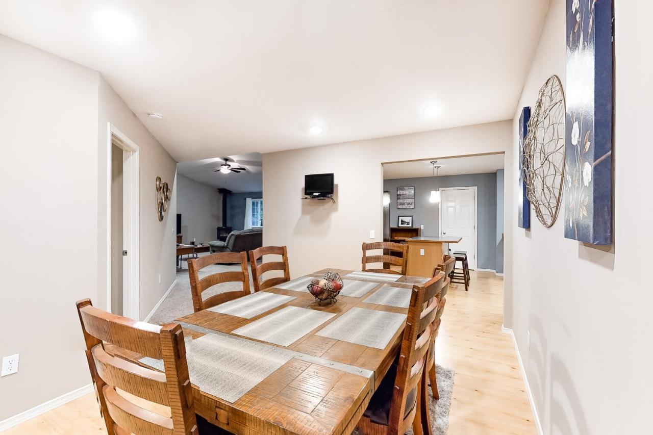 Wooded Wonder Villa Sandpoint Bagian luar foto